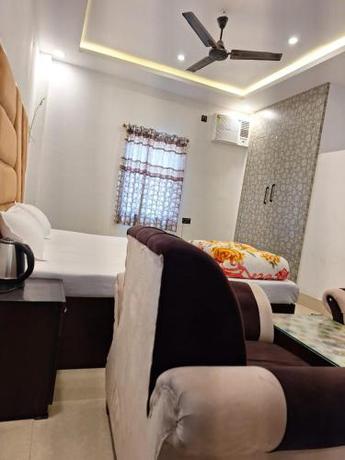 Imagen general del Hotel Ramdeo Residency By GRB. Foto 7