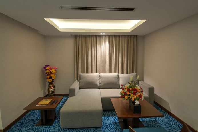 Imagen de los interiores del Hotel Ramee Dream Resort. Foto 13