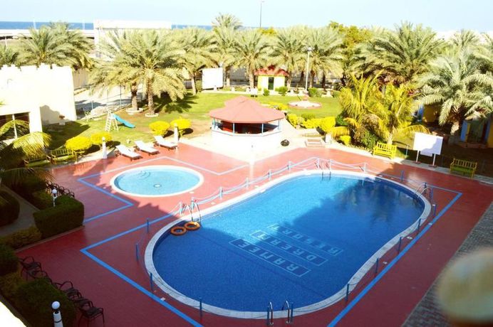 Imagen del bar/restaurante del Hotel Ramee Dream Resort. Foto 4