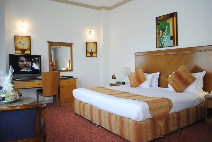 Imagen de la habitación del Hotel Ramee Guestline. Foto 2