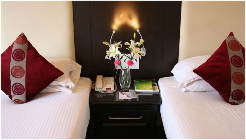 Imagen de la habitación del Hotel Ramee Guestline Juhu. Foto 8