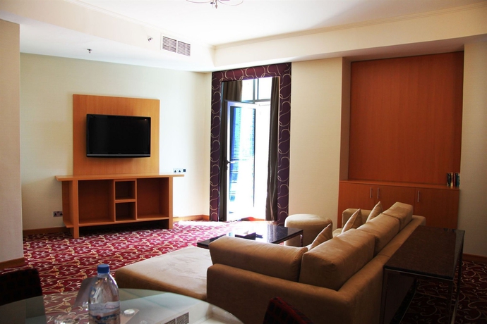 Imagen de los interiores del Hotel Ramee Rose, Tecom. Foto 14