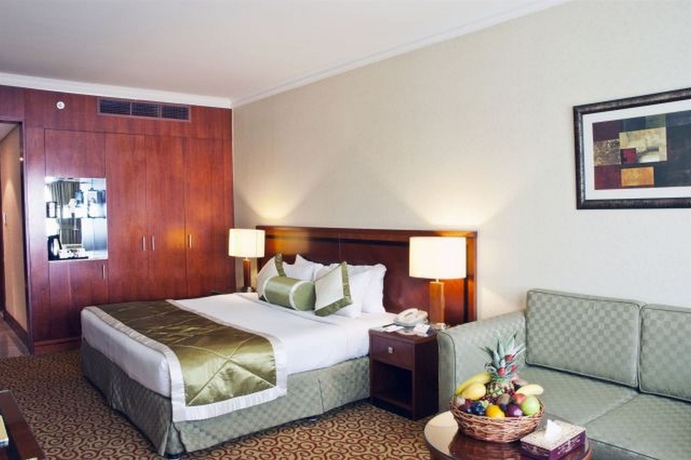 Imagen de la habitación del Hotel Ramee Royal. Foto 4