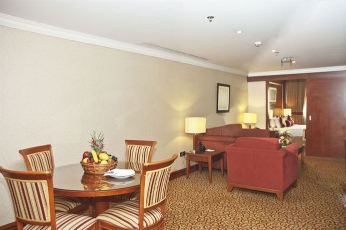 Imagen de los interiores del Hotel Ramee Royal. Foto 15