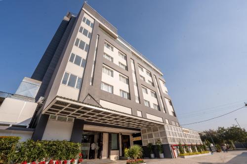 Imagen general del Hotel Ramee Tarang Indore, Indore. Foto 5