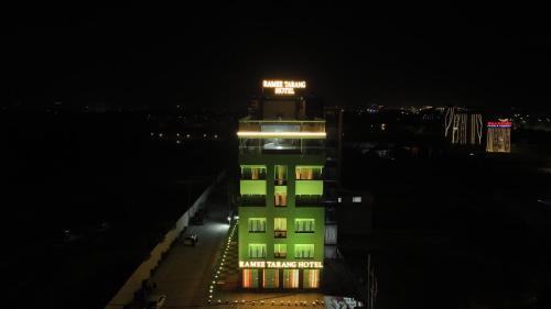 Imagen general del Hotel Ramee Tarang Indore, Indore. Foto 10
