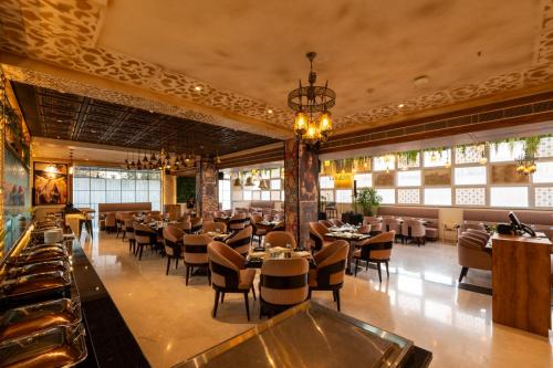 Imagen general del Hotel Ramee Tarang Indore, Indore. Foto 16
