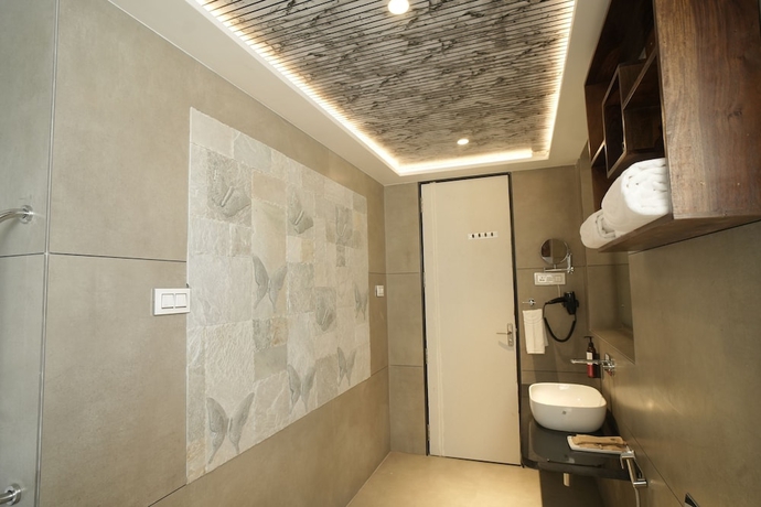 Imagen de la habitación del Hotel Ramee Tarang Indore, Indore. Foto 9