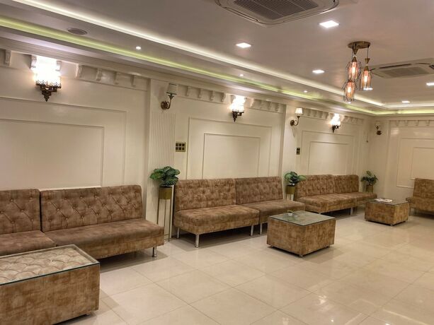 Imagen de los interiores del Hotel Ramesh Palace. Foto 23