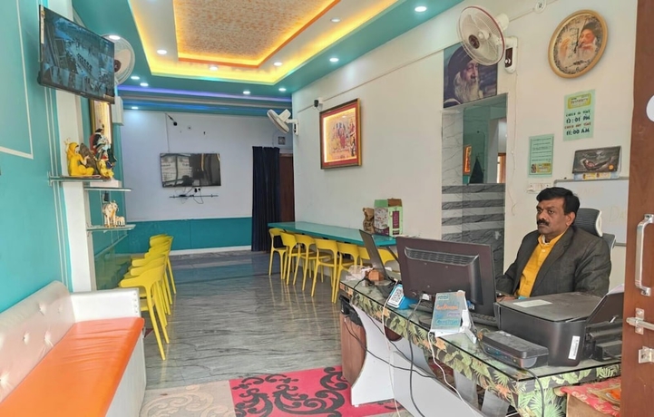 Imagen de los interiores del Hotel Ramkesarrai Near Shri Ram Janmabhoomi Temple, Ayodhya. Foto 14