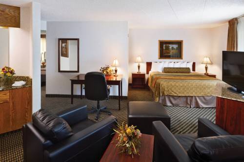 Imagen de la habitación del Hotel Ramkota. Foto 5