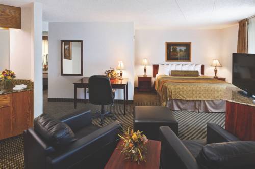 Imagen de la habitación del Hotel Ramkota. Foto 6