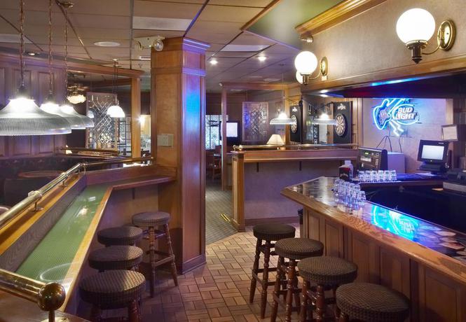 Imagen del bar/restaurante del Hotel Ramkota and Conference Center. Foto 3