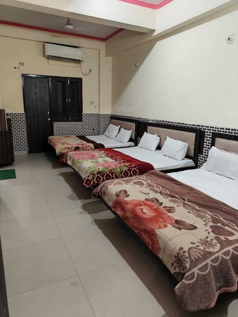 Imagen de la habitación del Hotel Ramkrishna Bhawan. Foto 4
