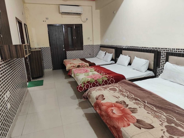 Imagen de la habitación del Hotel Ramkrishna Bhawan. Foto 5
