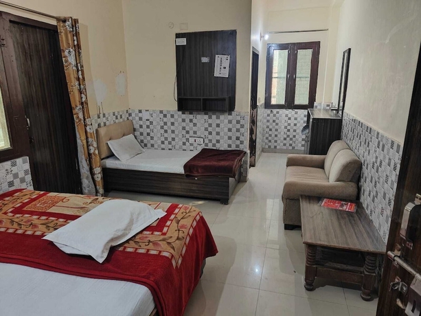 Imagen de la habitación del Hotel Ramkrishna Bhawan. Foto 8