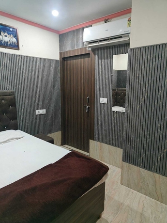 Imagen de la habitación del Hotel Ramkrishna Bhawan. Foto 11
