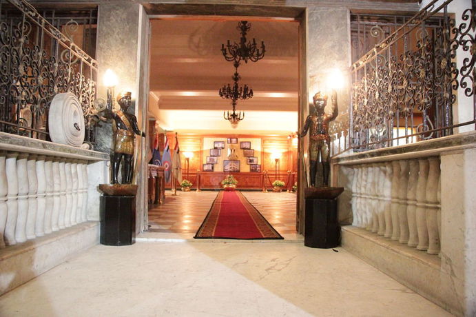 Imagen de los interiores del Hotel Raml Armed Forces. Foto 8