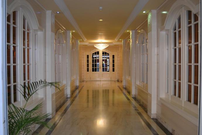 Imagen de los interiores del Hotel Ramomar. Foto 9