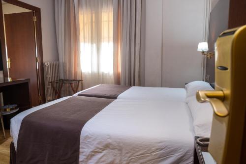 Imagen general del Hotel Ramon Berenguer IV. Foto 8