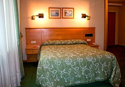 Imagen de la habitación del Hotel Ramos, SILLEDA. Foto 7