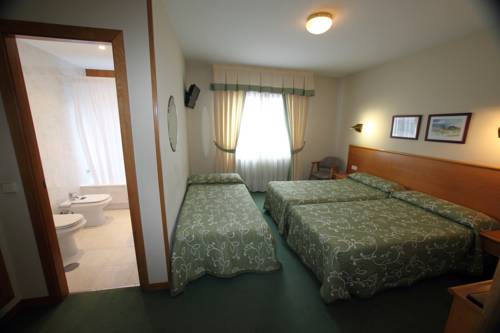 Imagen de la habitación del Hotel Ramos, SILLEDA. Foto 9