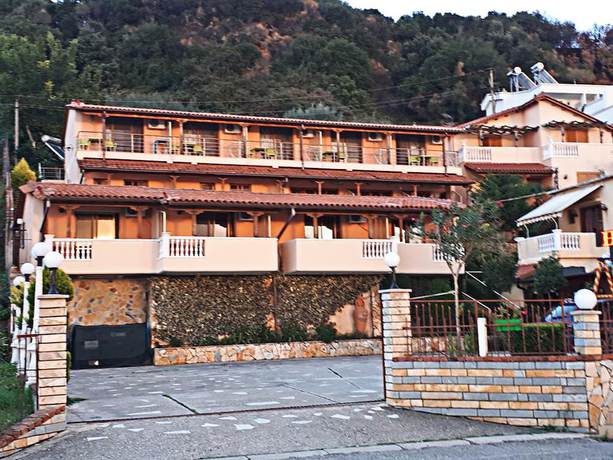 Imagen general del Hotel Ramosaco, Radhimë. Foto 1