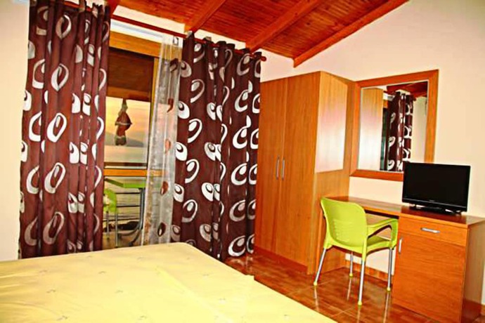 Imagen de la habitación del Hotel Ramosaco, Radhim&euml;. Foto 11