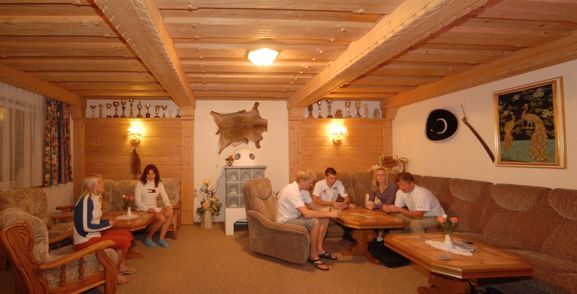 Imagen de los interiores del Hotel Ramsauer Alm. Foto 18