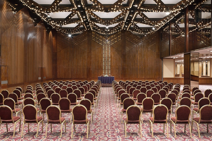 Imagen de los interiores del Hotel Ramses Hilton. Foto 14