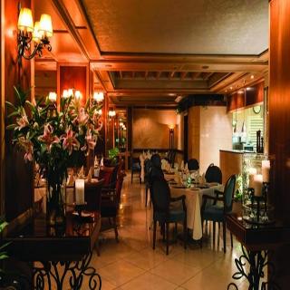 Imagen del bar/restaurante del Hotel Ramtin Tehran. Foto 3