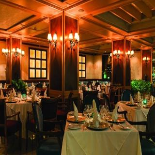 Imagen del bar/restaurante del Hotel Ramtin Tehran. Foto 5