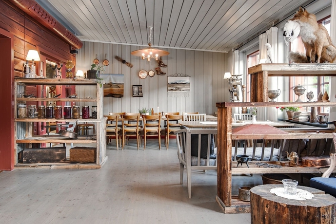 Imagen de los interiores del Hotel Ramundbergets Fj&auml;llg&aring;rd. Foto 18
