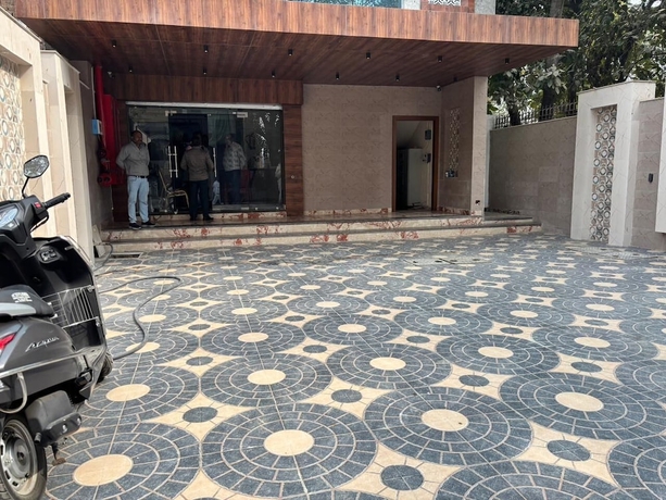 Imagen de los exteriores del Hotel Ramya. Foto 10