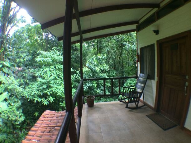 Imagen general del Hotel Rana Roja Lodge. Foto 7