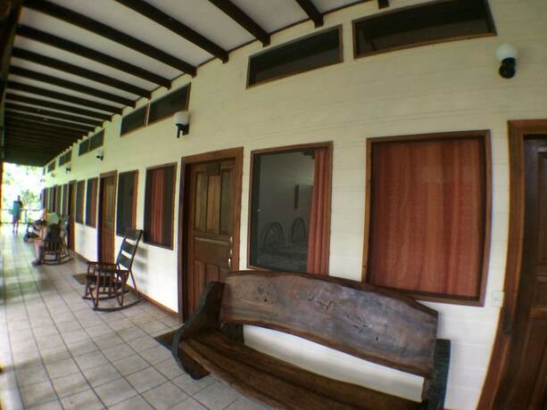 Imagen de la habitación del Hotel Rana Roja Lodge. Foto 18