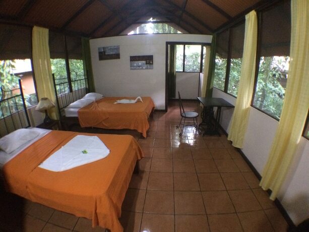 Imagen de la habitación del Hotel Rana Roja Lodge. Foto 20