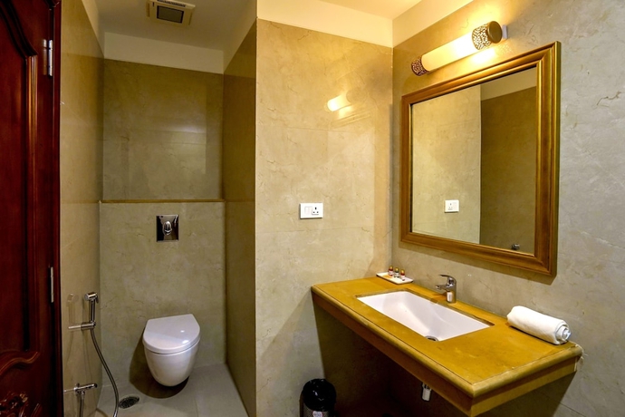 Imagen de la habitación del Hotel Ranbanka Heritage Resort. Foto 7