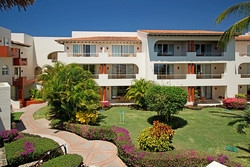 Imagen general del Hotel Rancho Banderas All Suites Resort. Foto 1