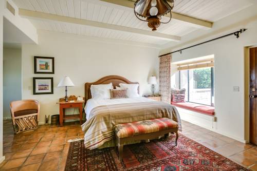 Imagen de la habitación del Hotel Rancho De Los Caballeros. Foto 3