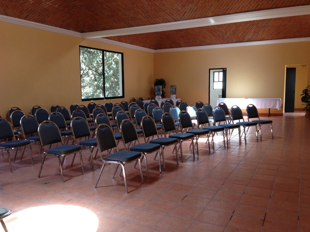 Imagen de los interiores del Hotel Rancho El Atascadero. Foto 13