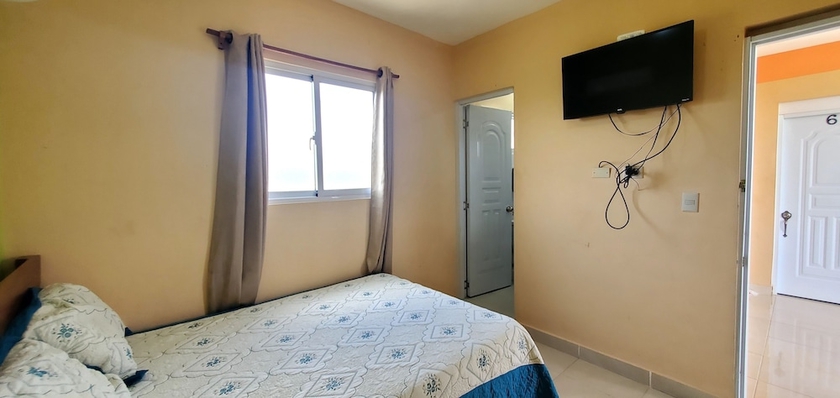 Imagen de la habitación del Hotel Rancho El Novato. Foto 15