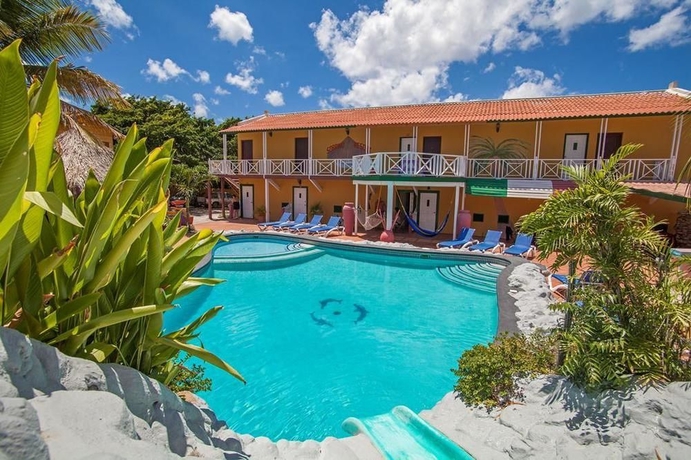 Imagen de la piscina del Hotel Rancho El Sobrino. Foto 15