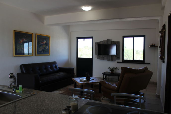 Imagen de los exteriores del Hotel Rancho Los Labradores. Foto 13