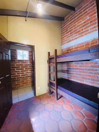 Imagen de la habitación del Hotel Rancho San Carlos Aguas Termales. Foto 15