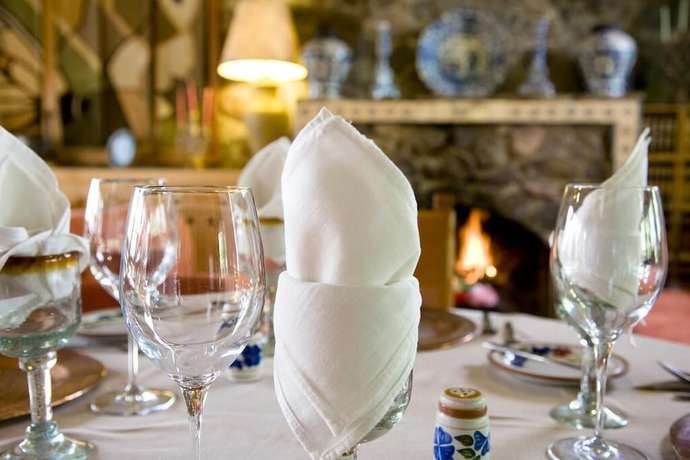 Imagen del bar/restaurante del Hotel Rancho San Cayetano. Foto 3