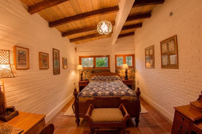 Imagen de la habitación del Hotel Rancho San Cayetano. Foto 9