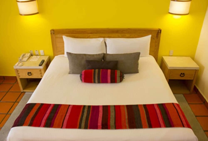 Imagen de la habitación del Hotel Rancho San Diego Grand Spa Resort. Foto 10