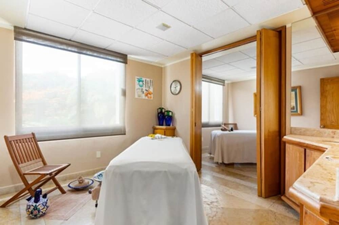 Imagen de la piscina del Hotel Rancho San Diego Grand Spa Resort. Foto 19