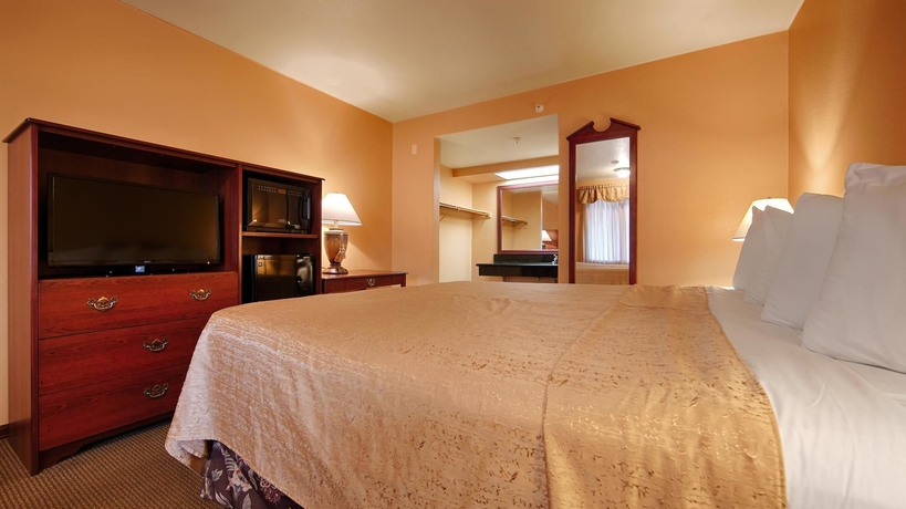 Imagen de la habitación del Hotel Rancho San Diego Inn and Suites. Foto 5